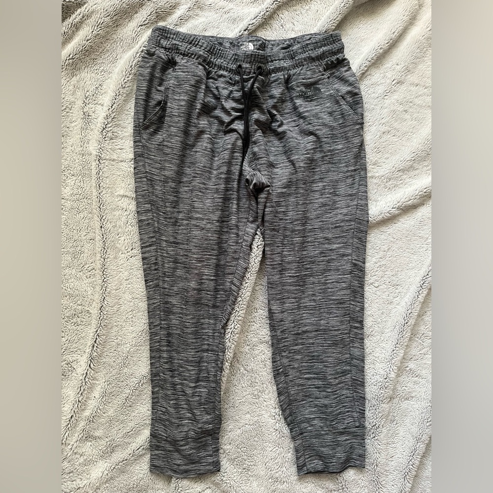 Women’s size large grey the north face jogger